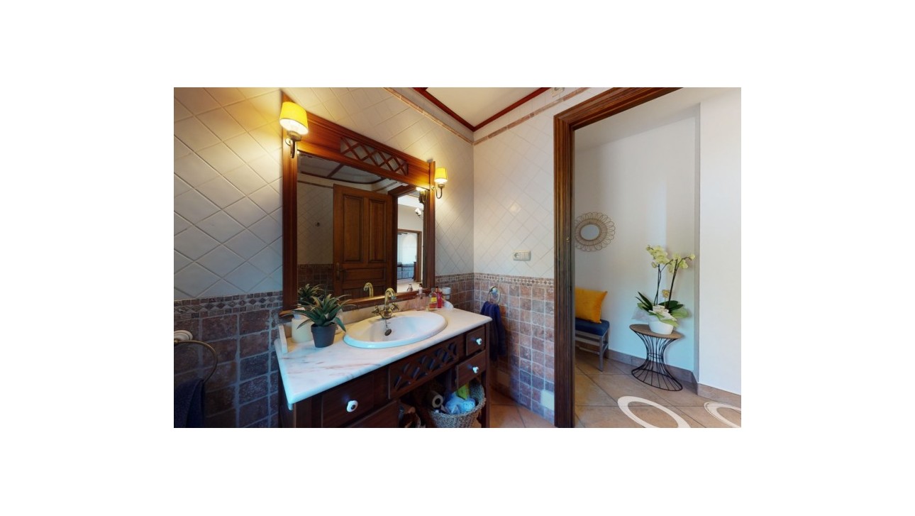 Herverkoop - Villa - Elche