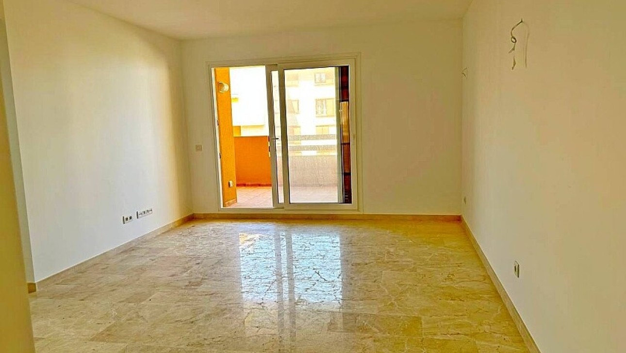 Odsprzedaż - Apartment - Punta Prima
