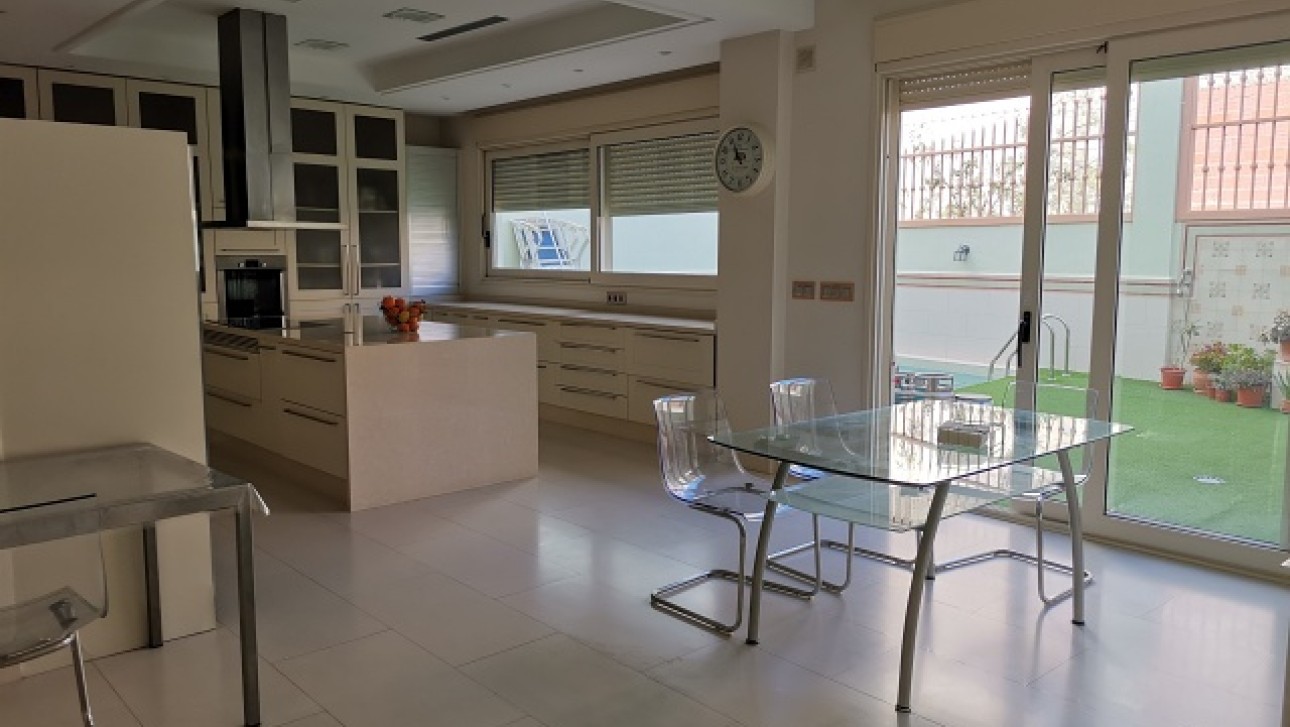Перепродажа - Villa - Orihuela Costa - Orihuela
