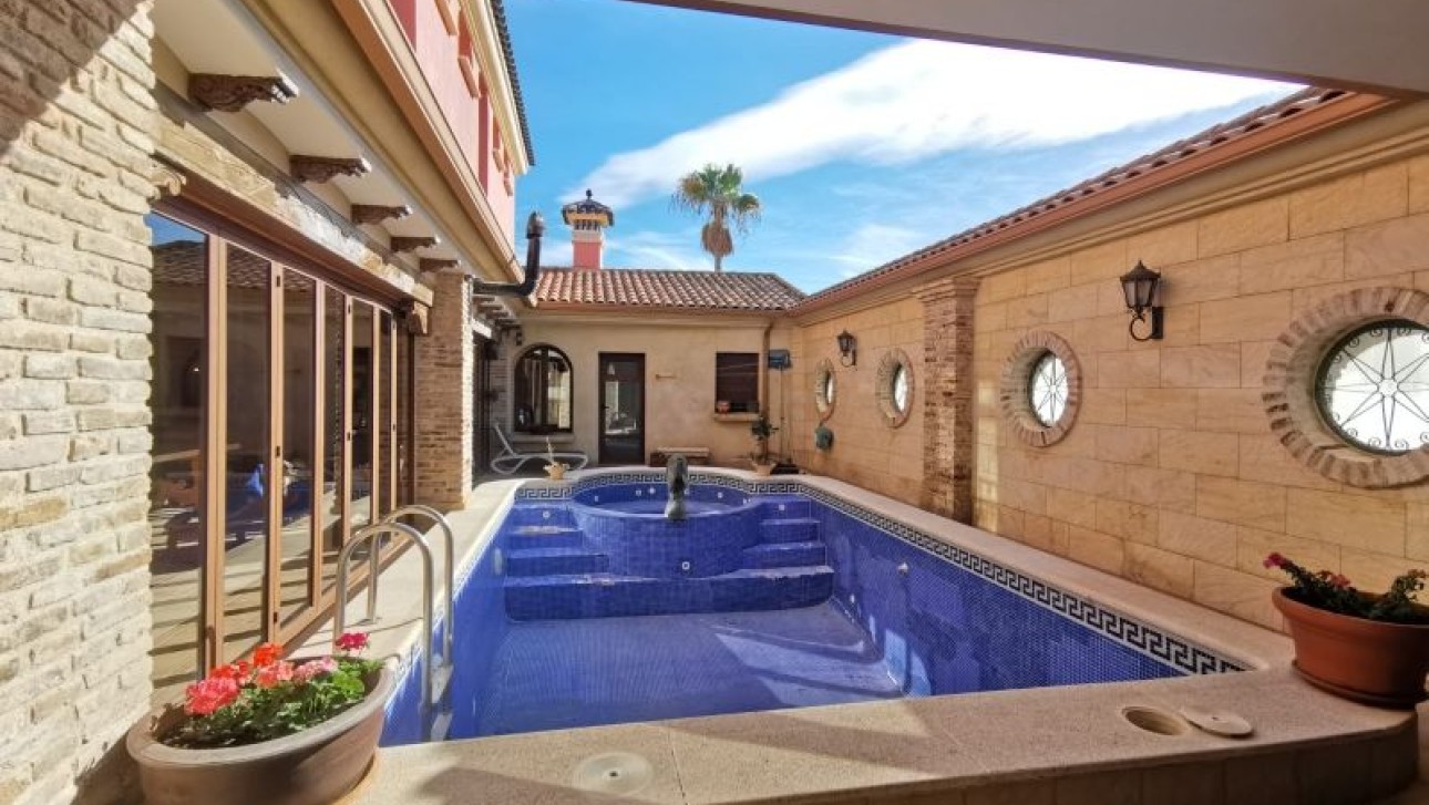 Перепродажа - Villa - Orihuela Costa - Orihuela