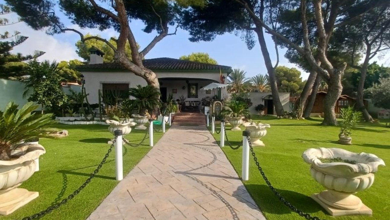 Revente - Villa - Orihuela Costa