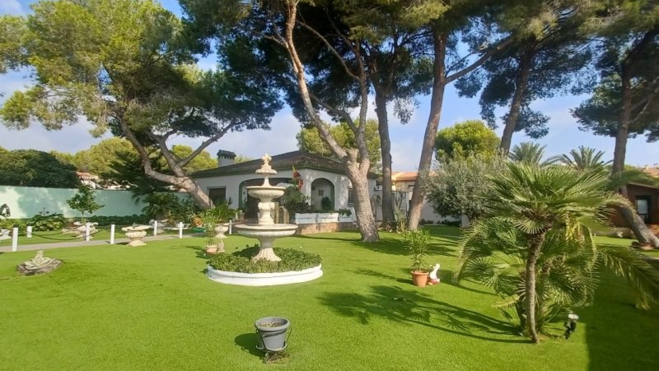 Revente - Villa - Orihuela Costa