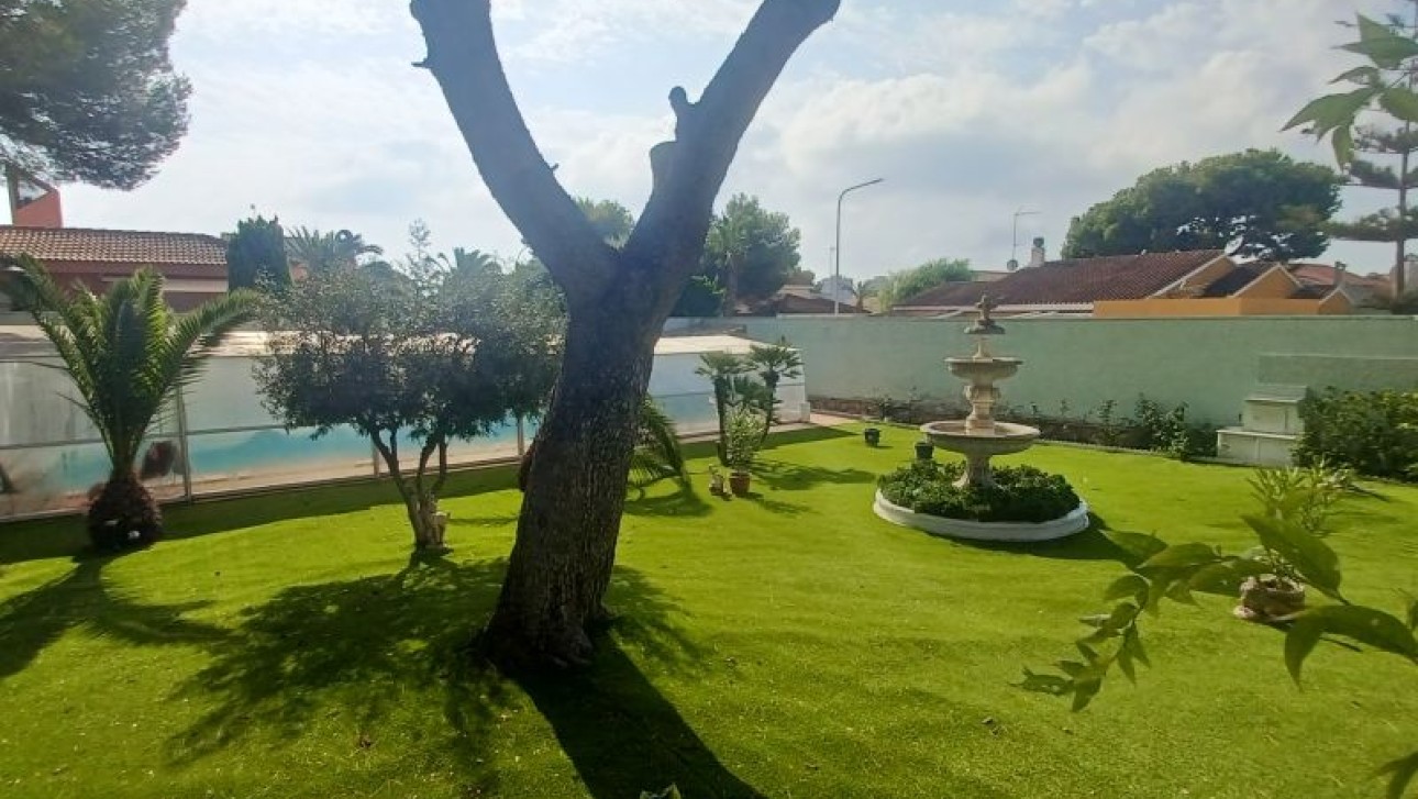 Revente - Villa - Orihuela Costa