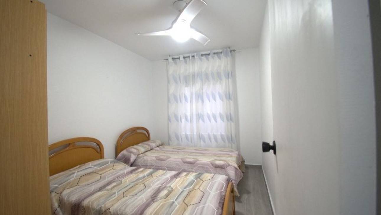 Odsprzedaż - Apartment - Torrevieja