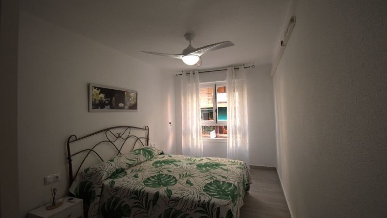 Odsprzedaż - Apartment - Torrevieja