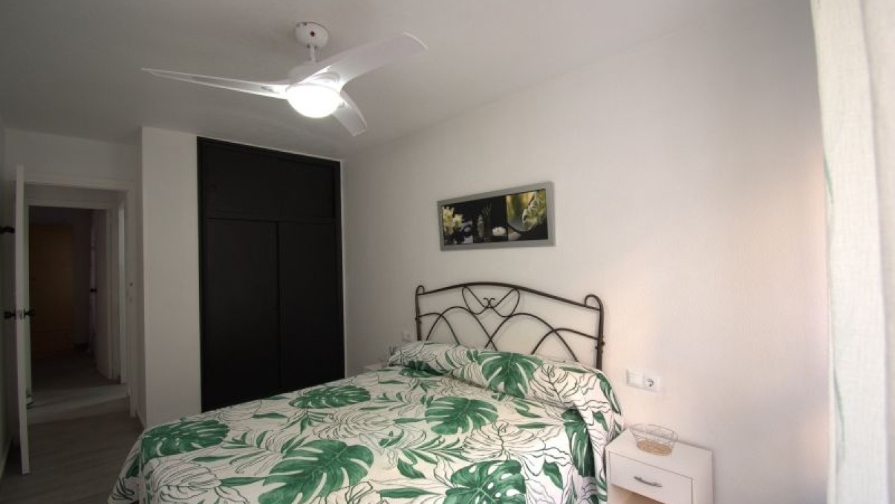 Odsprzedaż - Apartment - Torrevieja