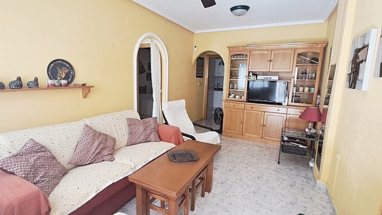 Resale - Ground floor apartment - Torrevieja - La Mata