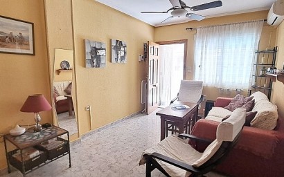 Resale - Ground floor apartment - Torrevieja - La Mata