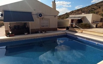 Herverkoop - Villa - Elche