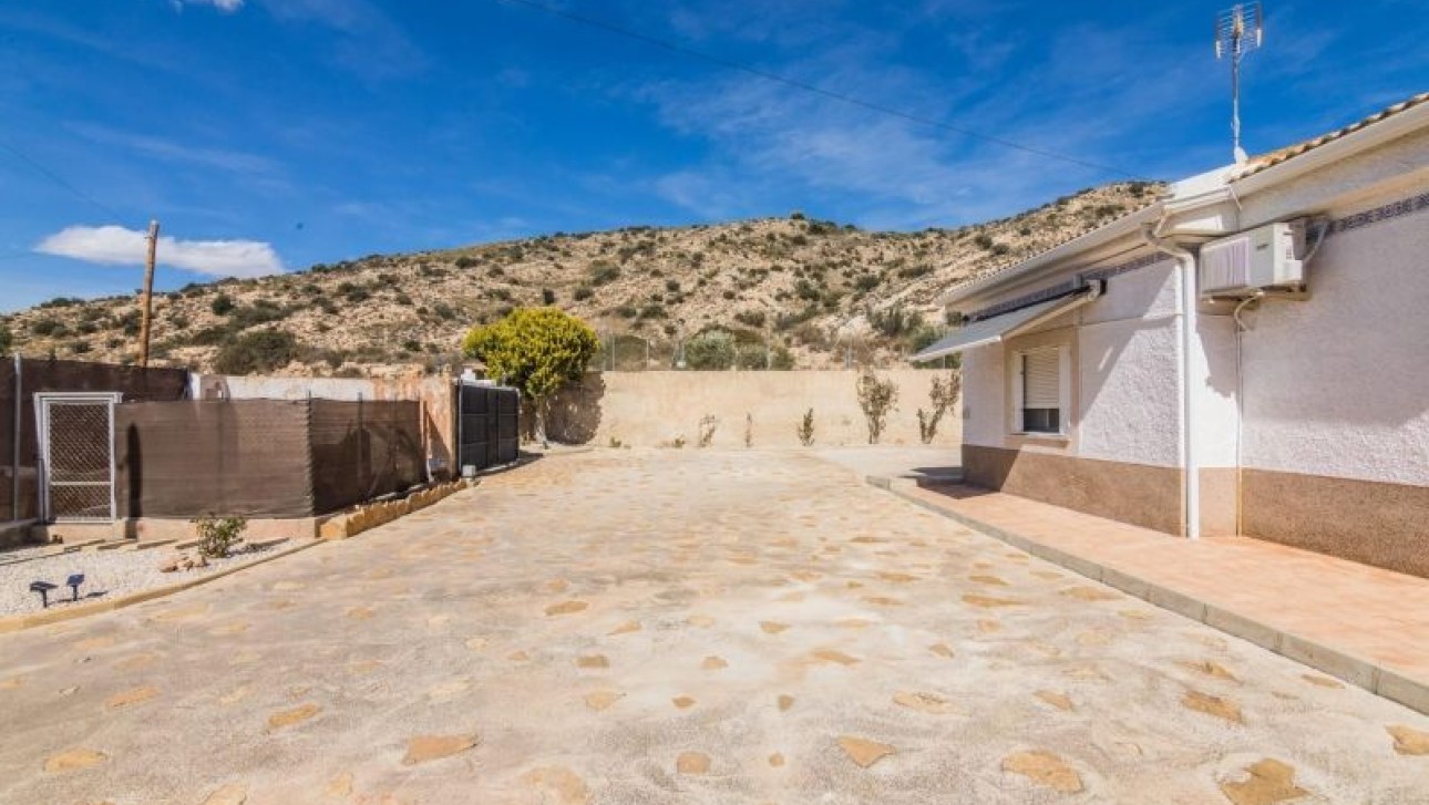 Herverkoop - Villa - Elche