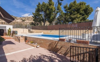 Herverkoop - Villa - Elche