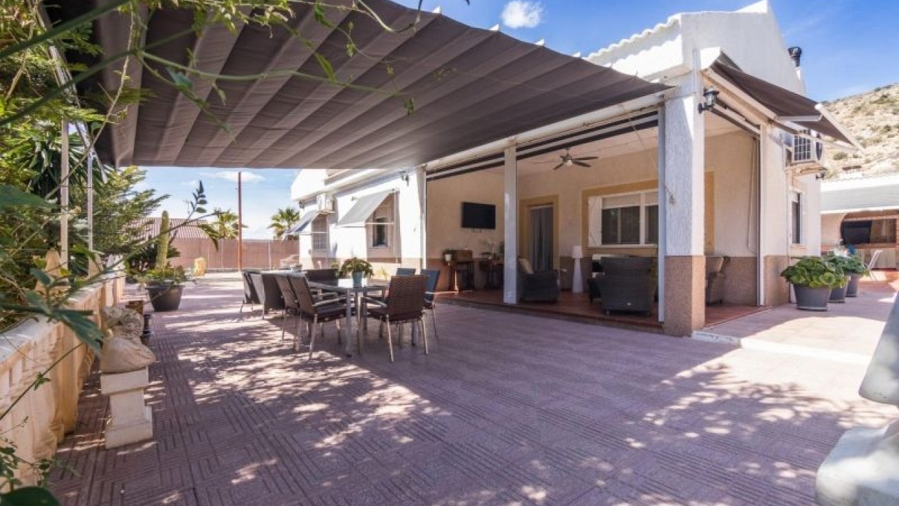 Herverkoop - Villa - Elche