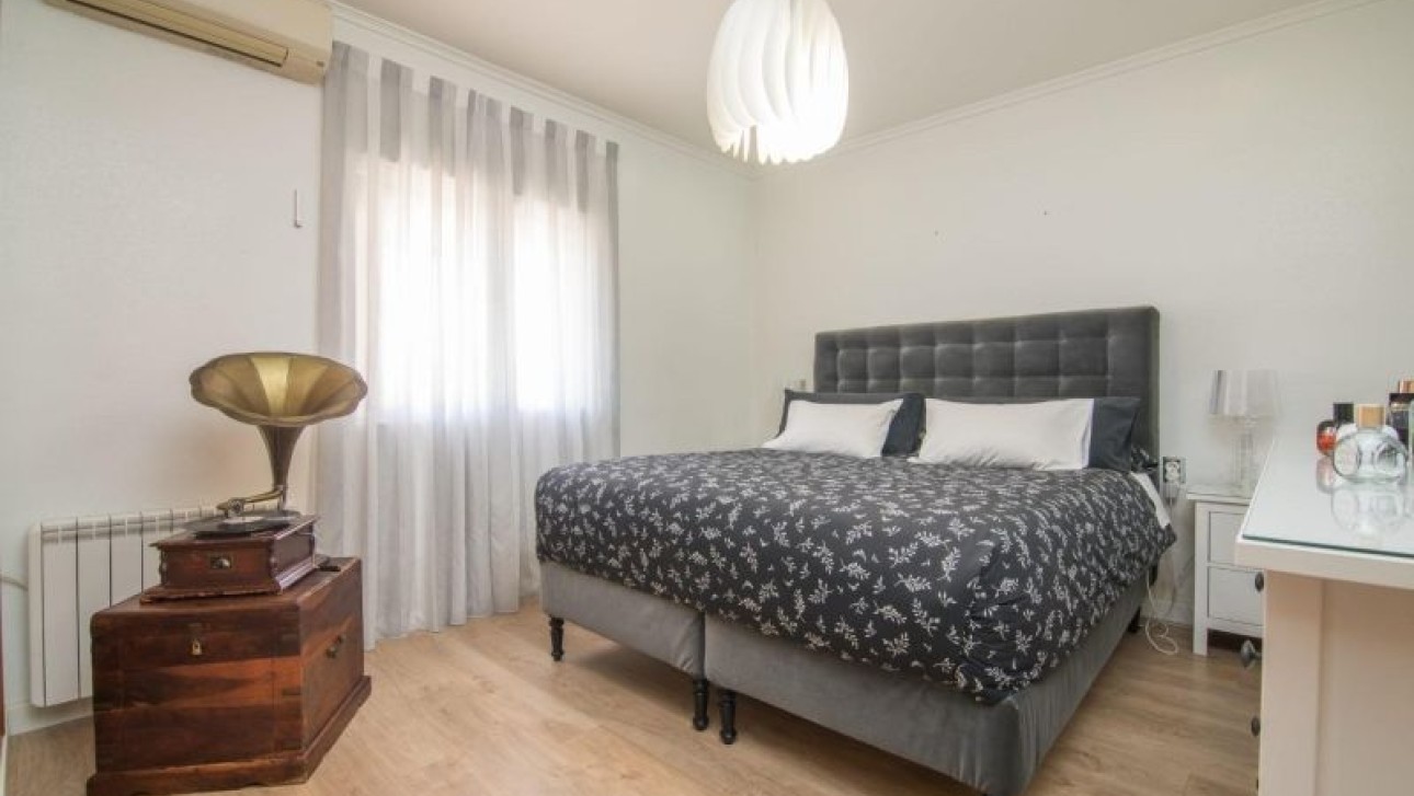 Herverkoop - Villa - Elche