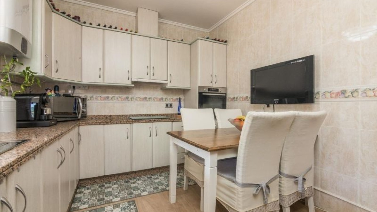 Herverkoop - Villa - Elche