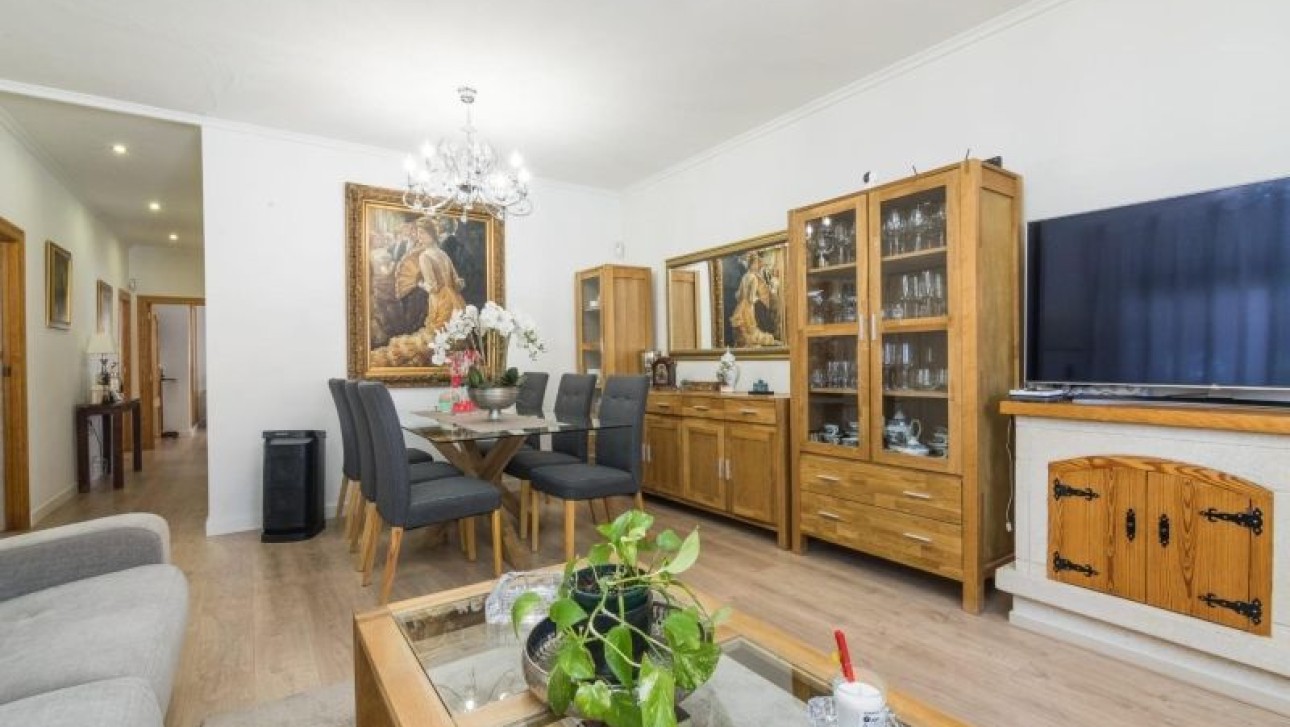 Herverkoop - Villa - Elche