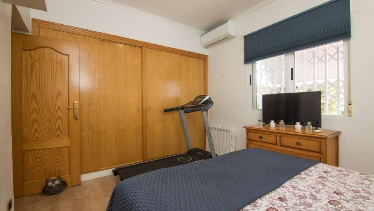 Herverkoop - Villa - Elche