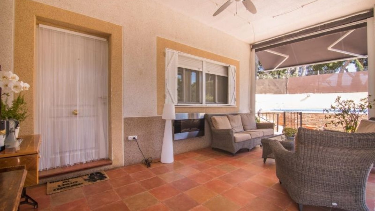 Herverkoop - Villa - Elche