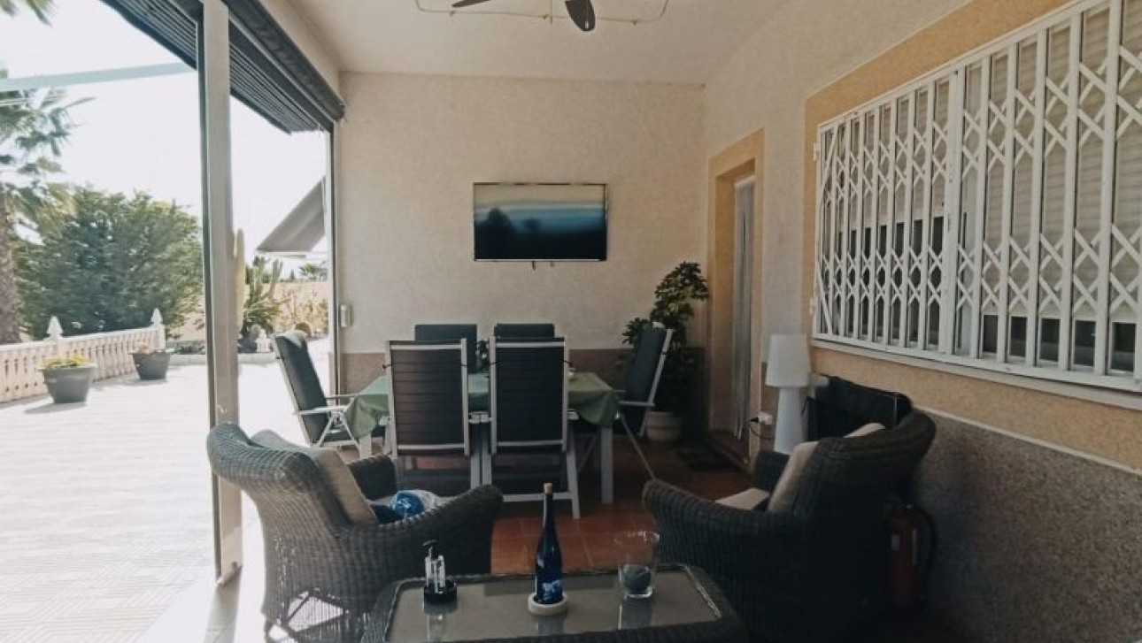 Herverkoop - Villa - Elche