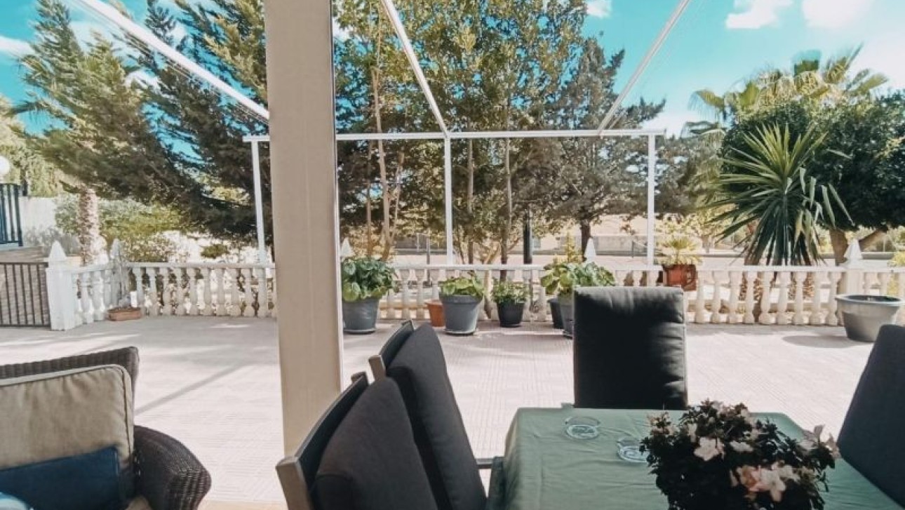 Herverkoop - Villa - Elche