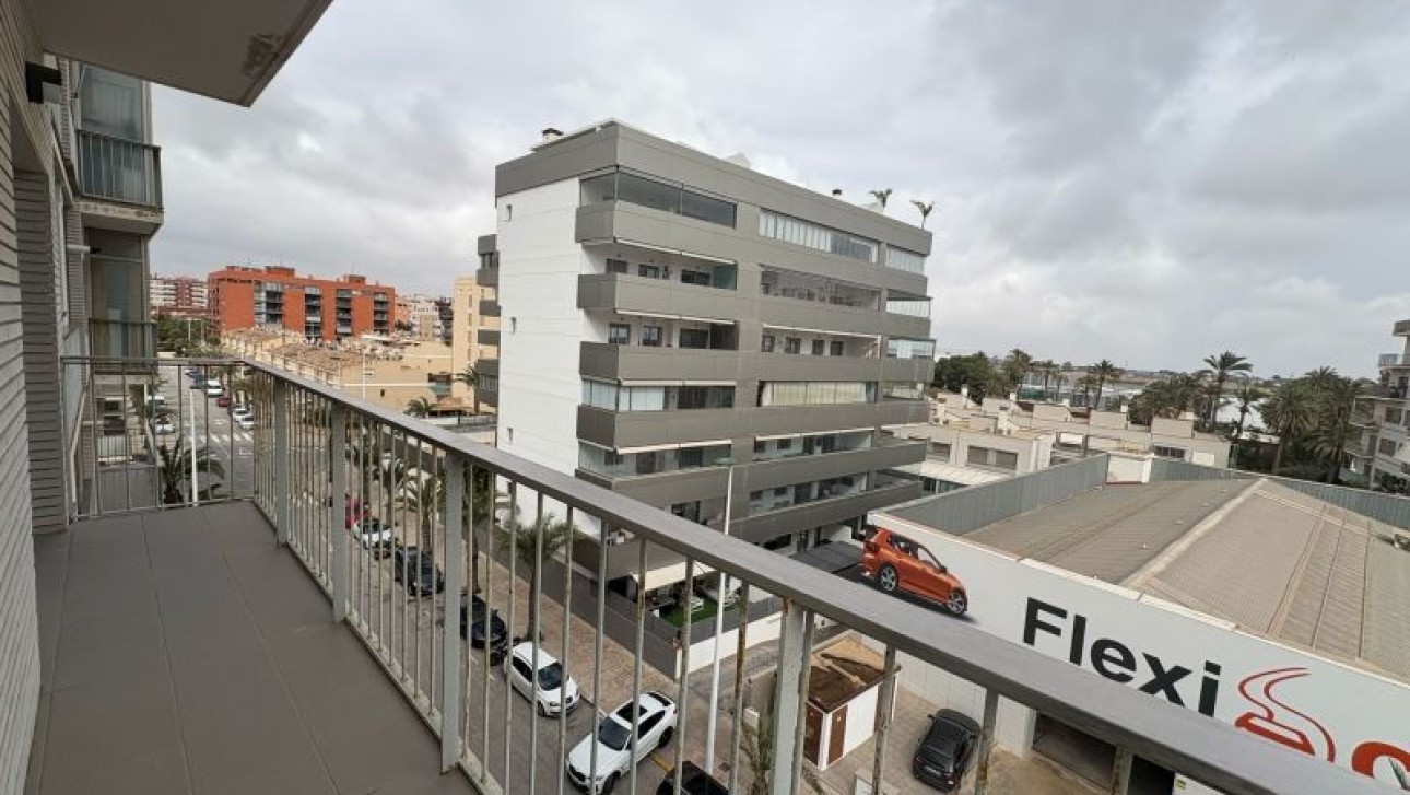 Herverkoop - Apartment - Elche