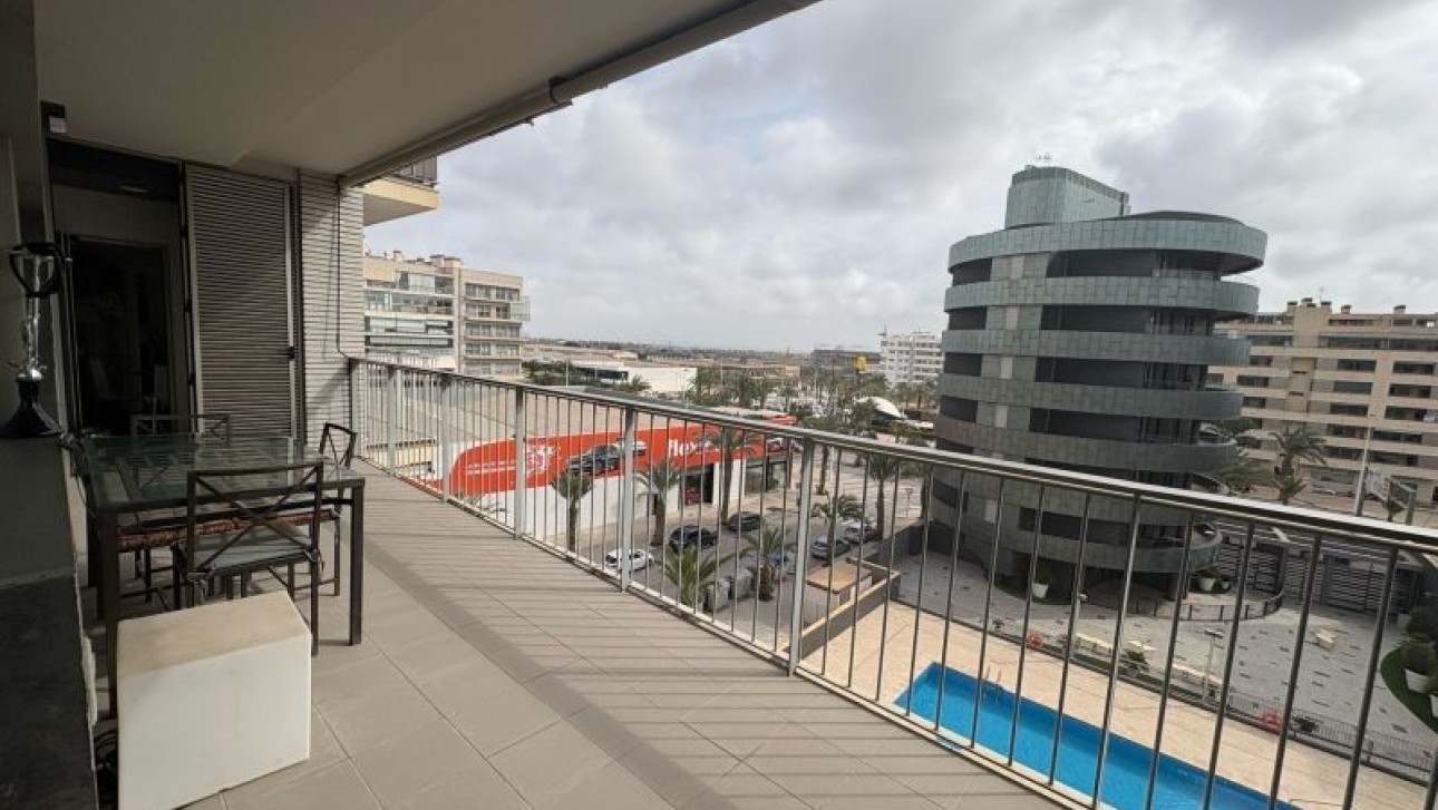 Herverkoop - Apartment - Elche