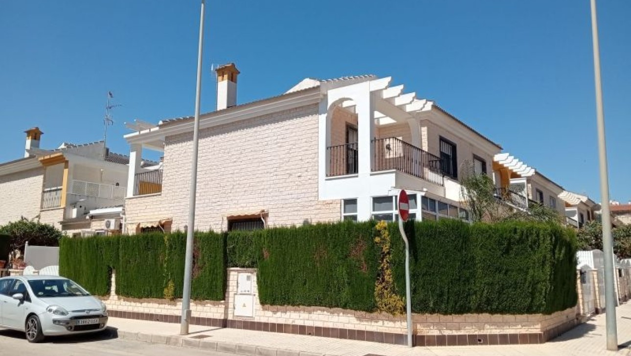 Herverkoop - Villa - Pilar de la Horadada