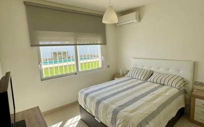 Resale - Villa - Torrevieja