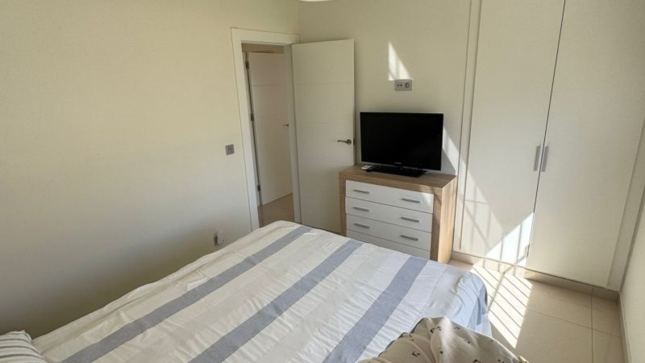 Resale - Villa - Torrevieja