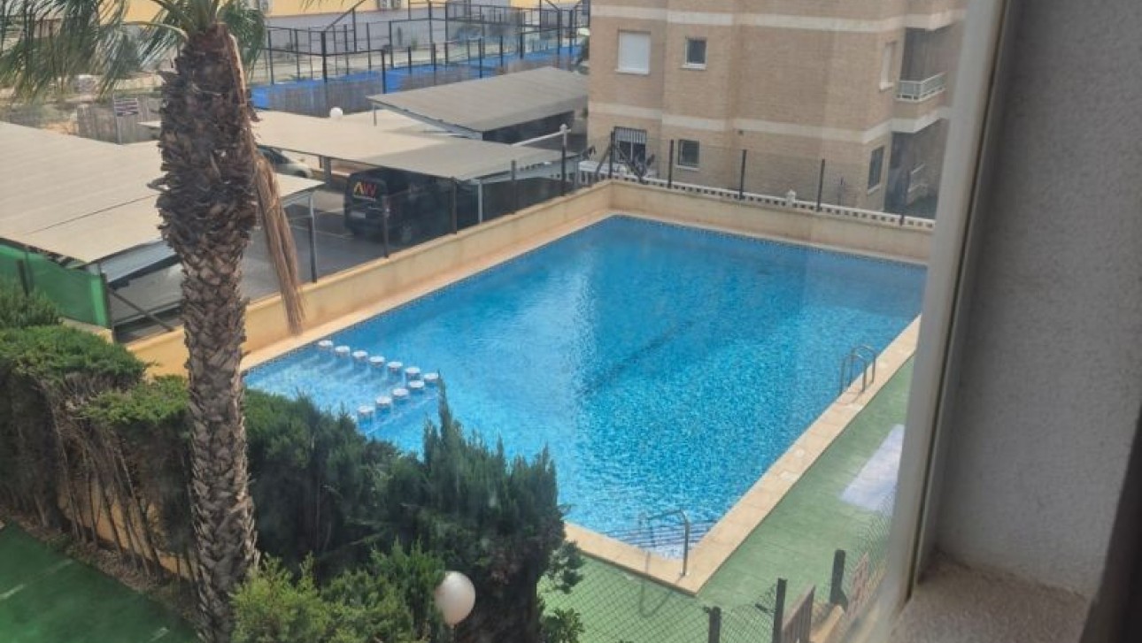 Resale - Apartment - Torrevieja