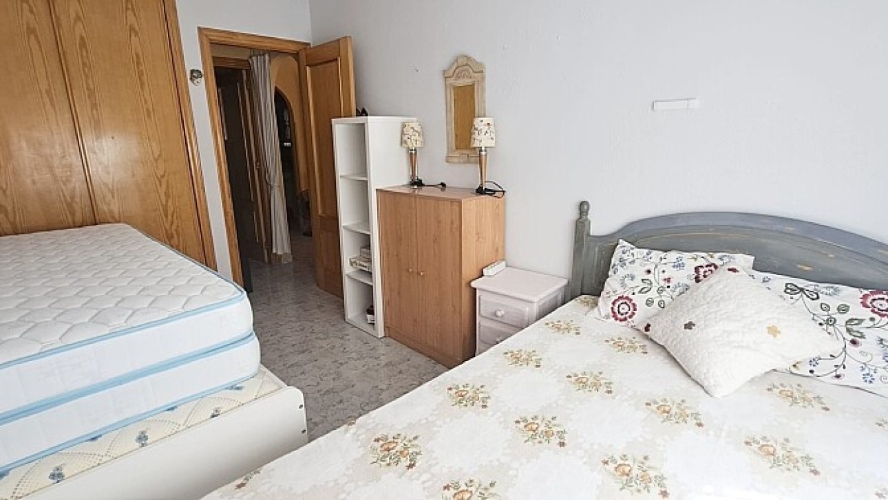 Resale - Ground floor apartment - Torrevieja - La Mata