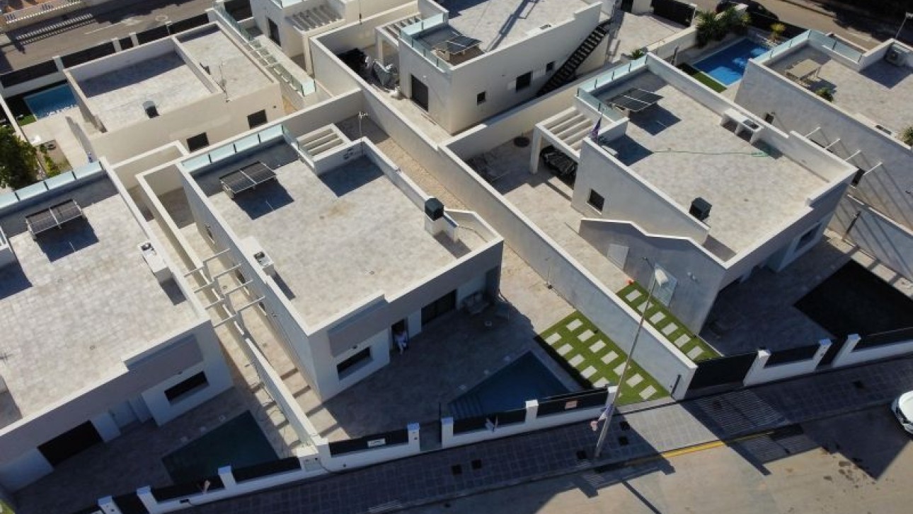 Resale - Villa - Pinar de Campoverde