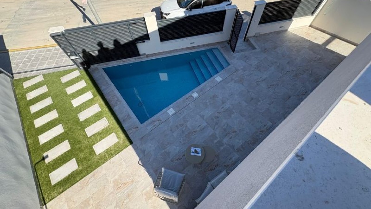 Resale - Villa - Pinar de Campoverde