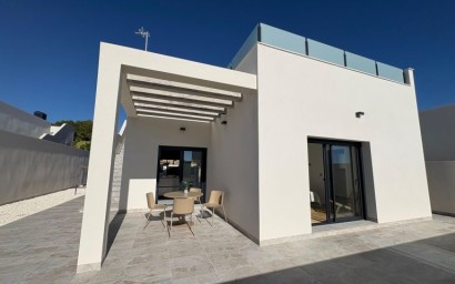 Resale - Villa - Pinar de Campoverde