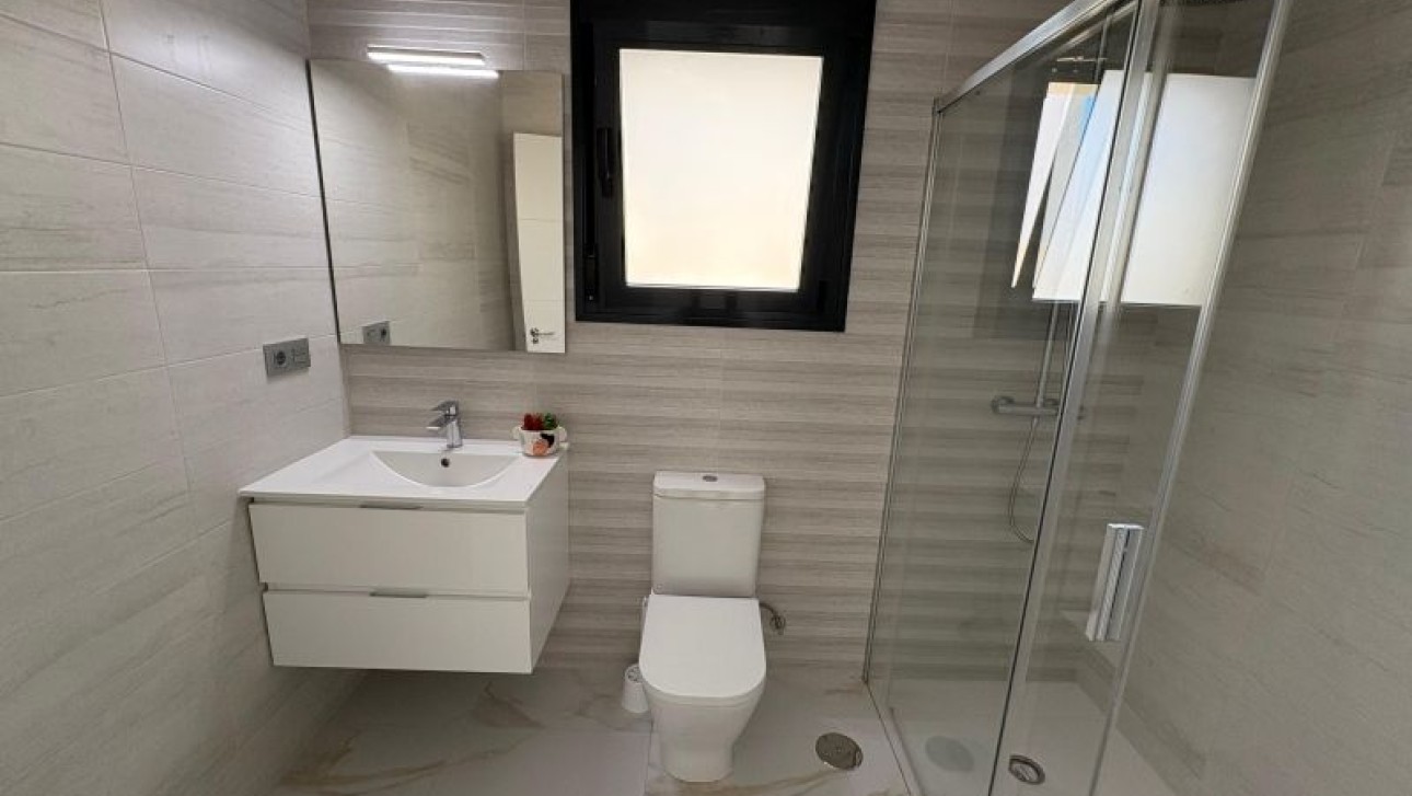 Resale - Villa - Pinar de Campoverde