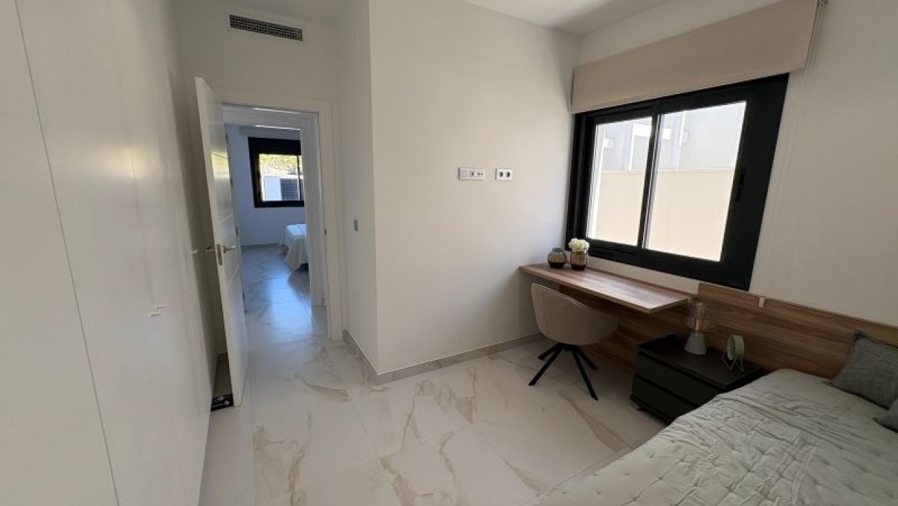 Resale - Villa - Pinar de Campoverde