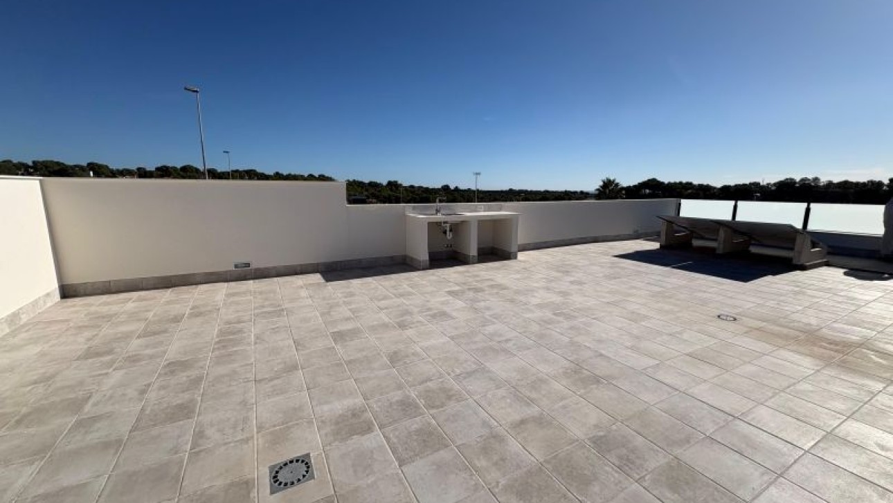 Resale - Villa - Pinar de Campoverde