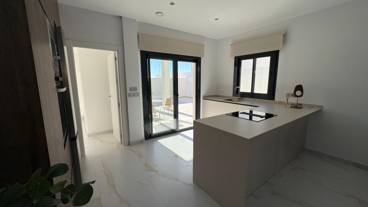 Resale - Villa - Pinar de Campoverde