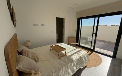 Resale - Villa - Pinar de Campoverde