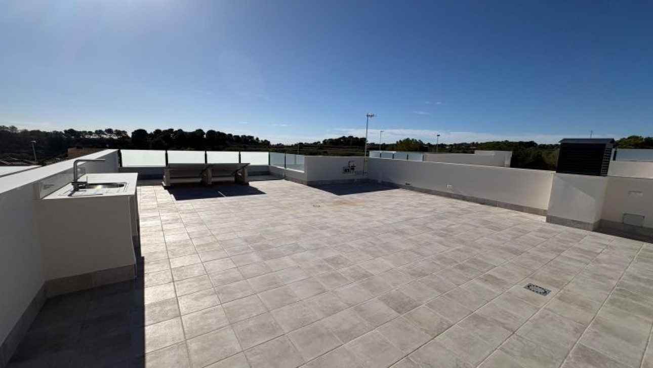 Resale - Villa - Pinar de Campoverde