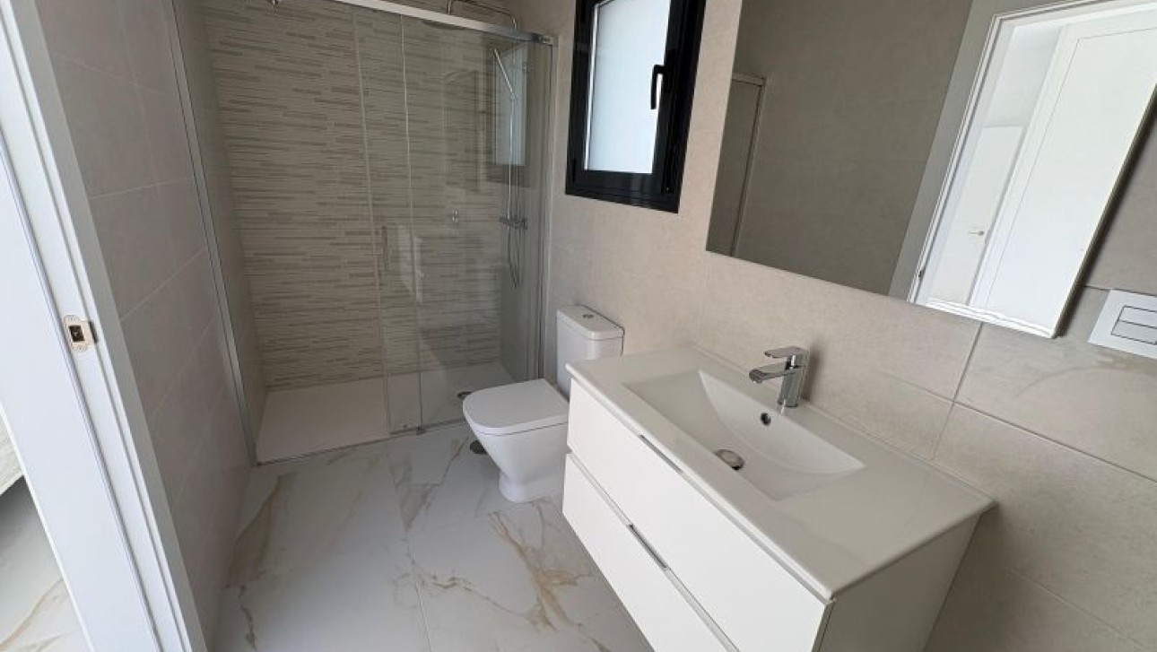 Resale - Villa - Pinar de Campoverde