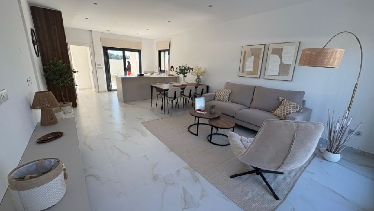 Resale - Villa - Pinar de Campoverde