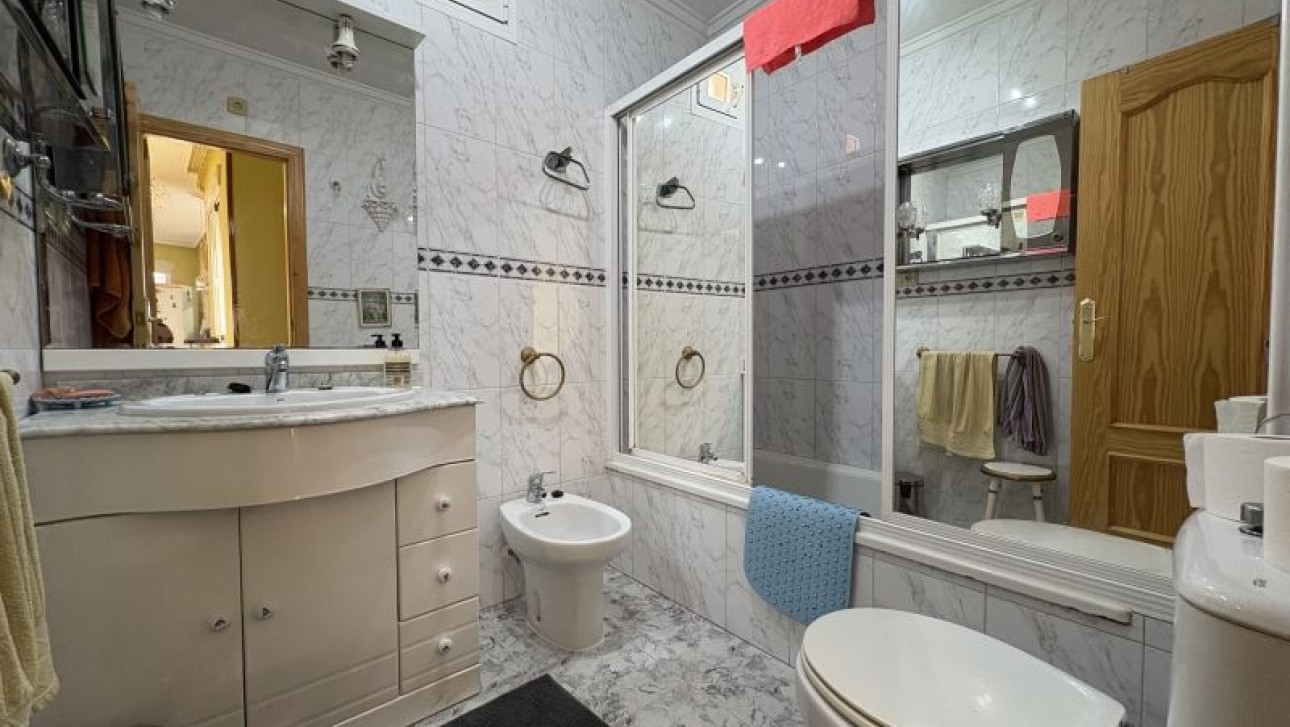 Resale - Apartment - Torrevieja