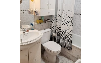 Resale - Ground floor apartment - Torrevieja - La Mata