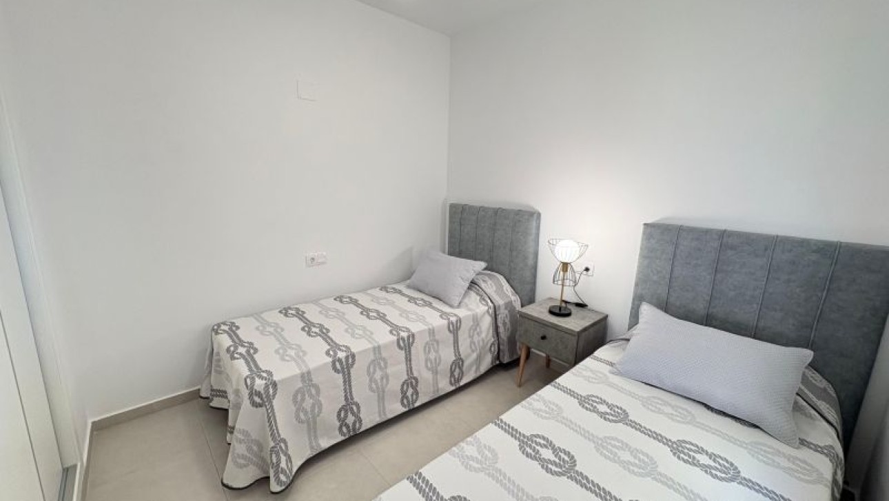 Odsprzedaż - Apartment - Orihuela Costa
