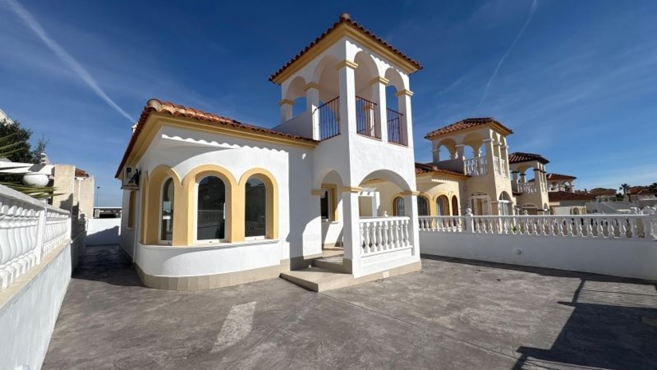 Herverkoop - Villa - Algorfa