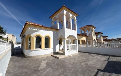 Herverkoop - Villa - Algorfa