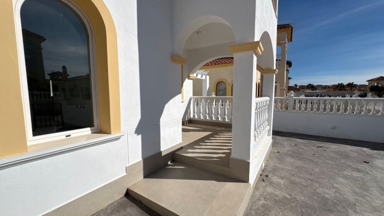 Herverkoop - Villa - Algorfa