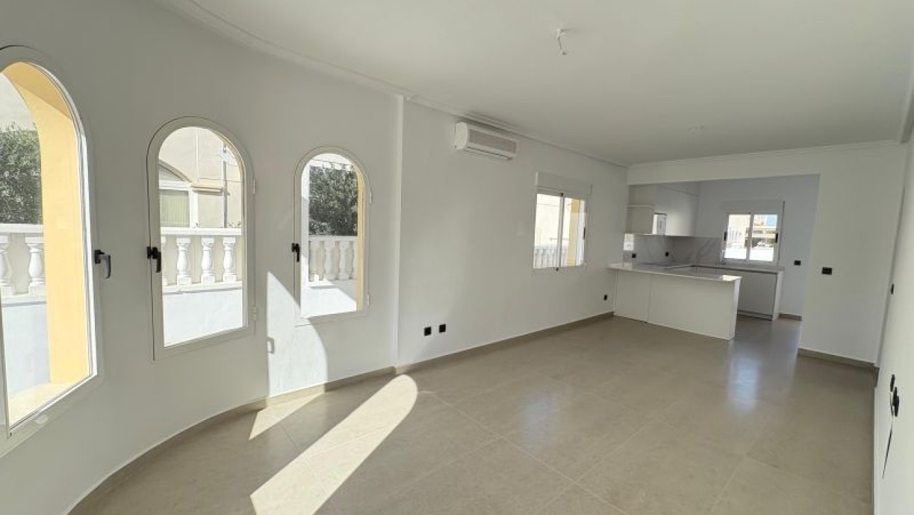 Herverkoop - Villa - Algorfa