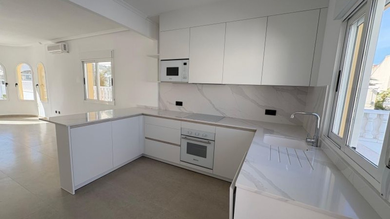 Herverkoop - Villa - Algorfa