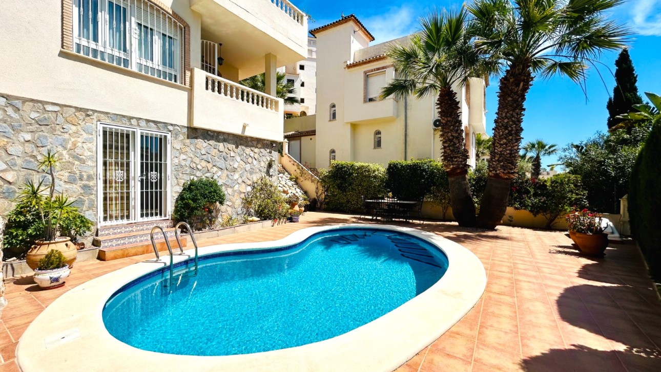 Перепродажа - Villa - Orihuela Costa - Las Ramblas Golf
